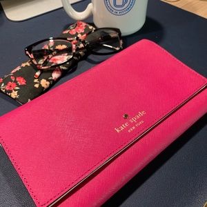 Kate Spade Fuscia Wallet
